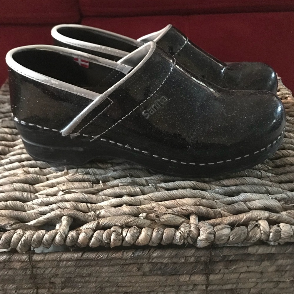 Women’s Sanita Clogs